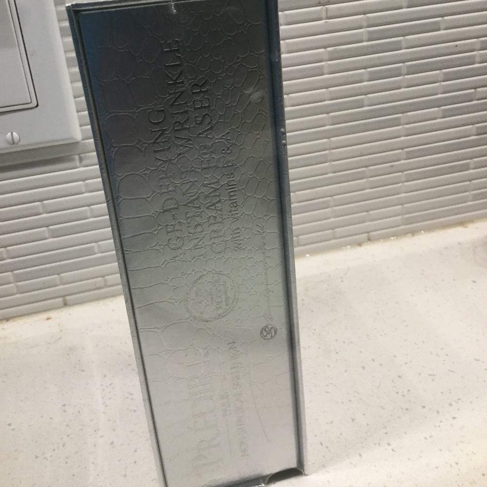 Premier Age-Defying Instant Wrinkle Cream Eraser